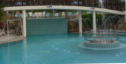 Маленький бассейн отеля Арсиное